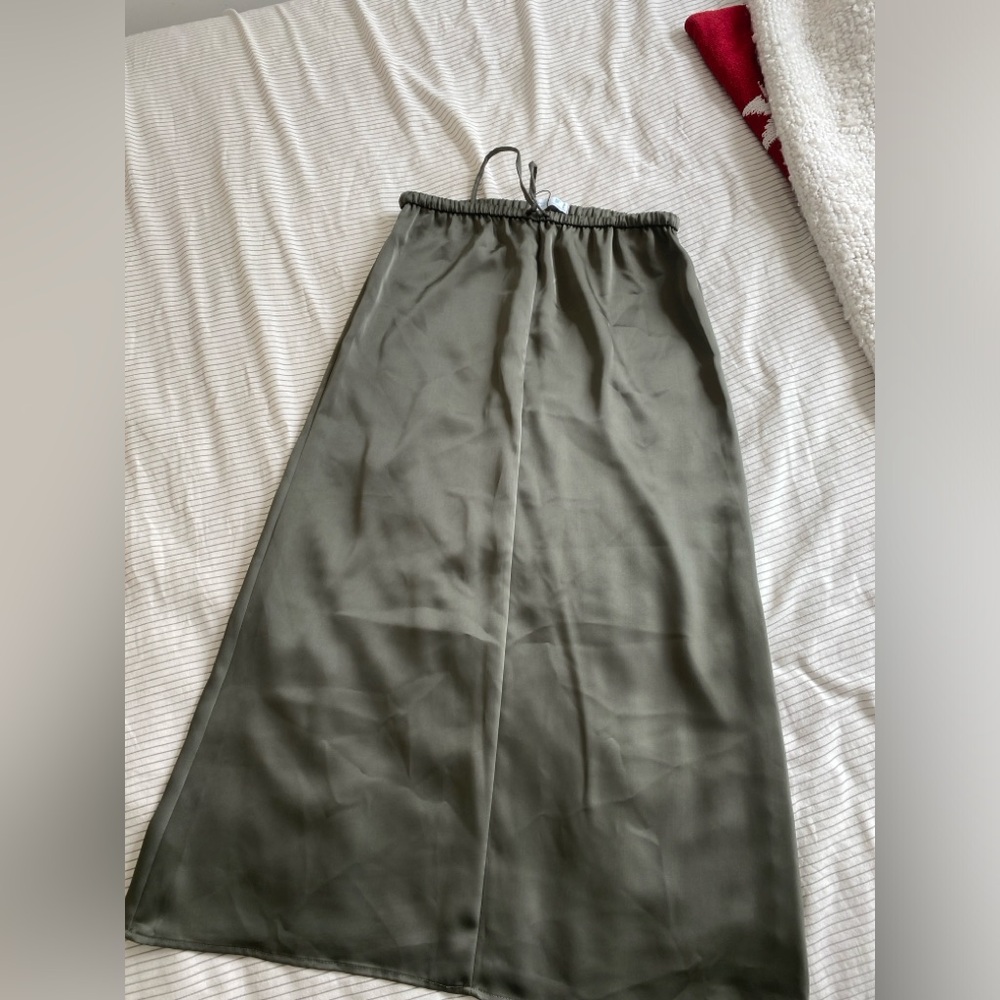 Primark satin skirt